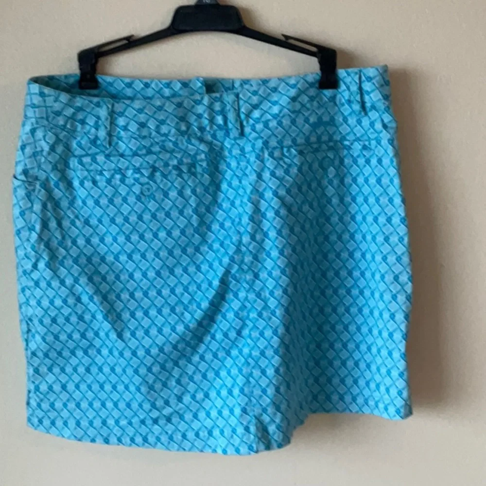 Skort - Picture 2 of 3